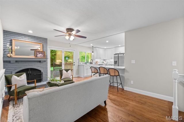 825 Windsor Gardens Court, St Louis, MO 63021
