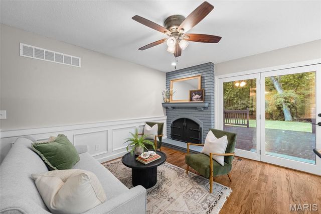 825 Windsor Gardens Court, St Louis, MO 63021