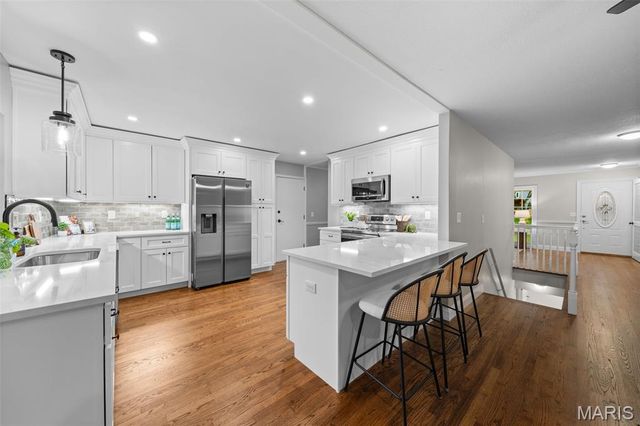 825 Windsor Gardens Court, St Louis, MO 63021