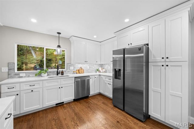 825 Windsor Gardens Court, St Louis, MO 63021