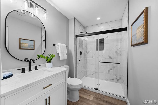 825 Windsor Gardens Court, St Louis, MO 63021