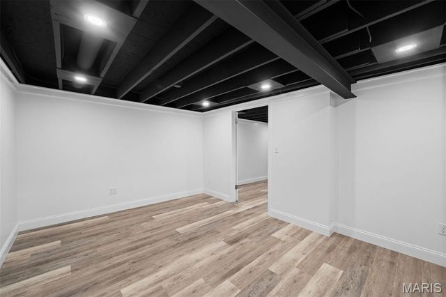 825 Windsor Gardens Court, St Louis, MO 63021