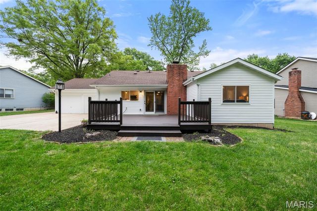 825 Windsor Gardens Court, St Louis, MO 63021