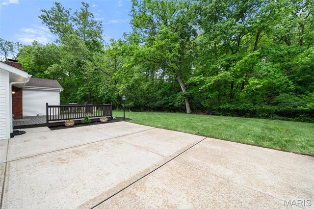 825 Windsor Gardens Court, St Louis, MO 63021