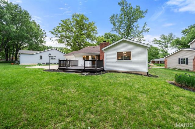825 Windsor Gardens Court, St Louis, MO 63021