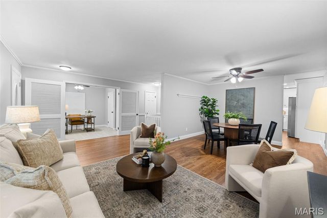 825 Windsor Gardens Court, St Louis, MO 63021