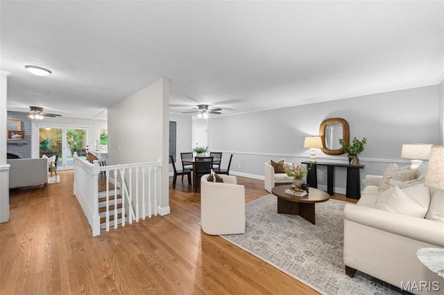 825 Windsor Gardens Court, St Louis, MO 63021