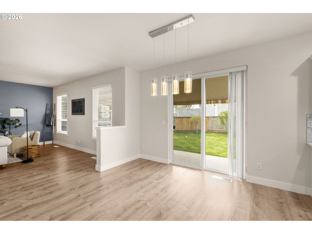 17106 Sw ROOSEVELT St, Sherwood, OR 97140