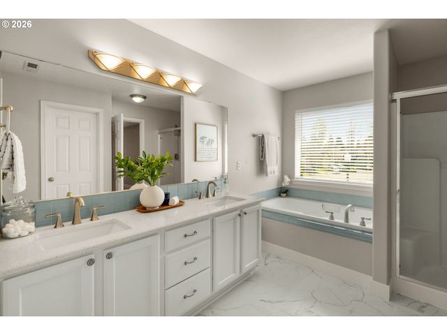 17106 Sw ROOSEVELT St, Sherwood, OR 97140