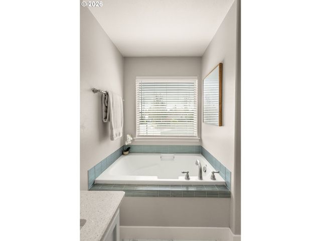 17106 Sw ROOSEVELT St, Sherwood, OR 97140