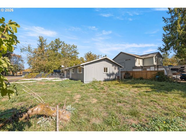 8120 Se 89TH Ave, Portland, OR 97266