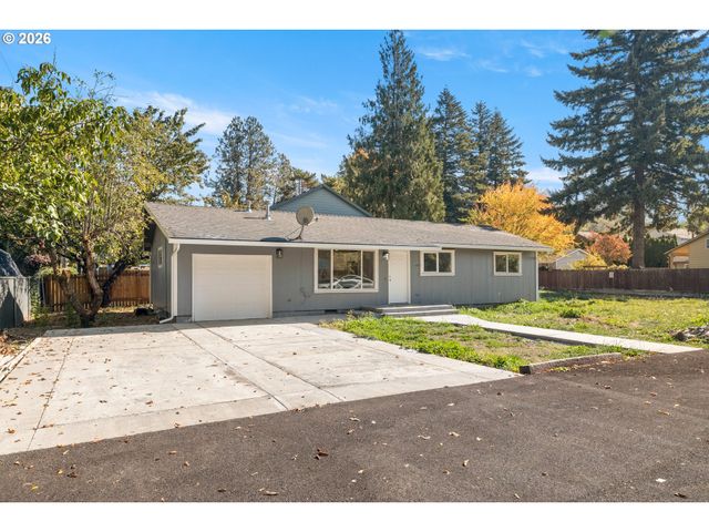 8120 Se 89TH Ave, Portland, OR 97266