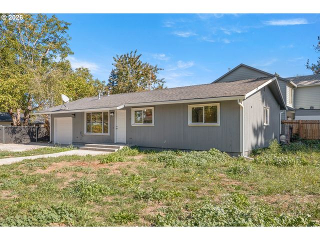 8120 Se 89TH Ave, Portland, OR 97266