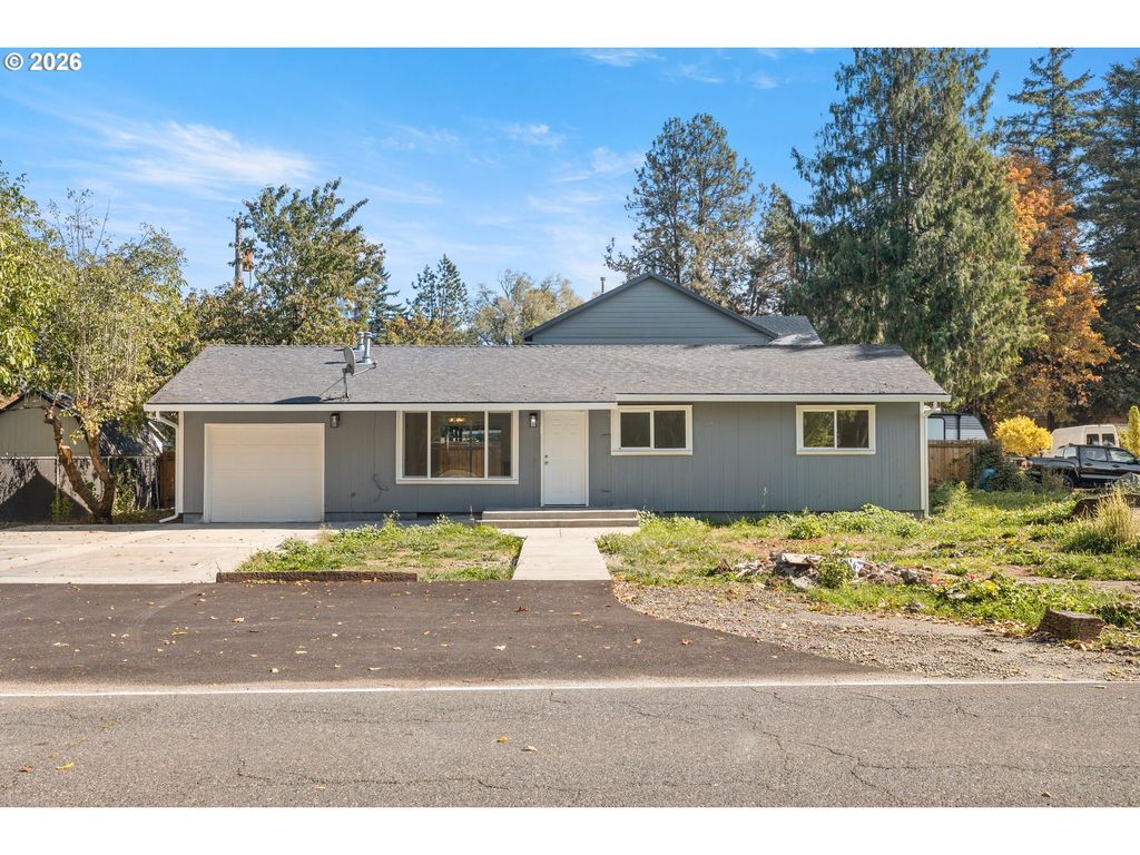 8120 Se 89TH Ave, Portland, OR 97266