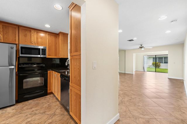 6673 Moonlit Drive, Delray Beach, FL 33446
