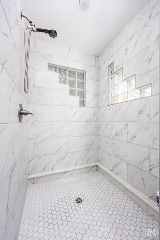 9003 Birch Creek Court, Bakersfield, CA 93312