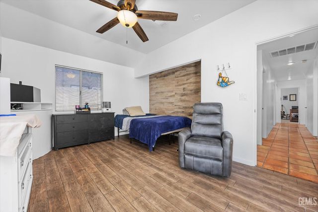 9003 Birch Creek Court, Bakersfield, CA 93312