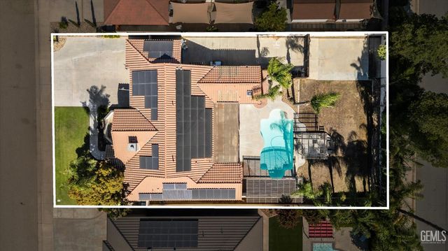 9003 Birch Creek Court, Bakersfield, CA 93312