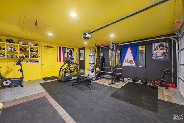 9003 Birch Creek Court, Bakersfield, CA 93312