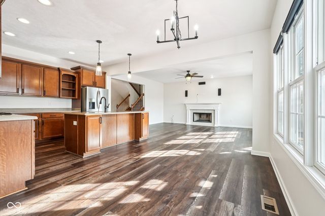 6121 Pine Bluff Drive, Avon, IN 46123