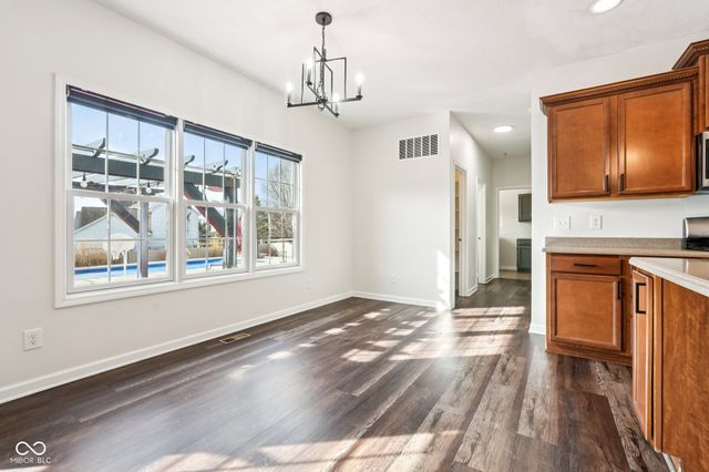 6121 Pine Bluff Drive, Avon, IN 46123