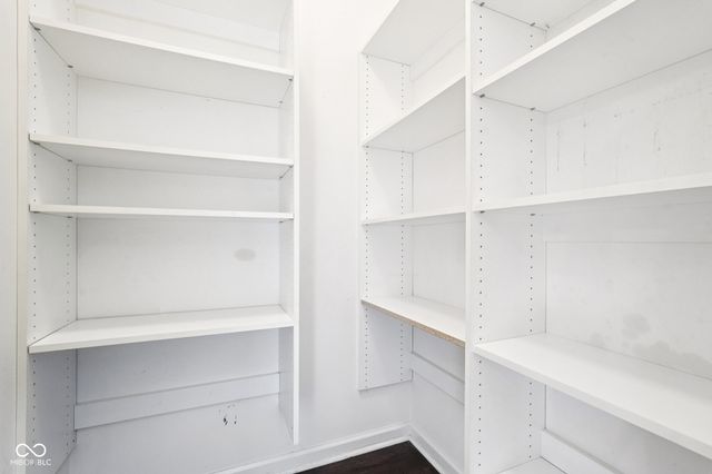 6121 Pine Bluff Drive, Avon, IN 46123