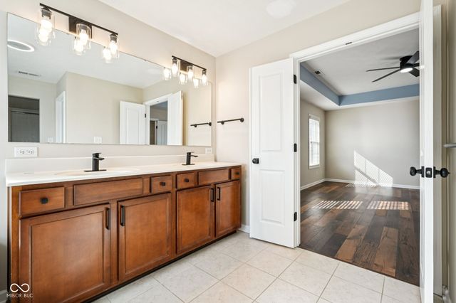 6121 Pine Bluff Drive, Avon, IN 46123