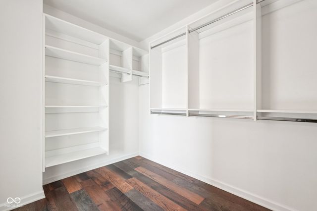 6121 Pine Bluff Drive, Avon, IN 46123