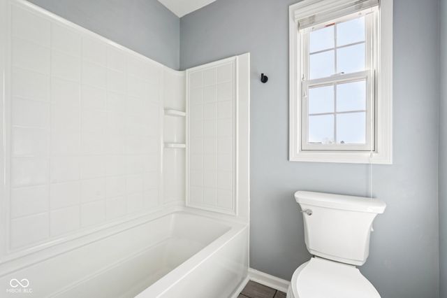 6121 Pine Bluff Drive, Avon, IN 46123