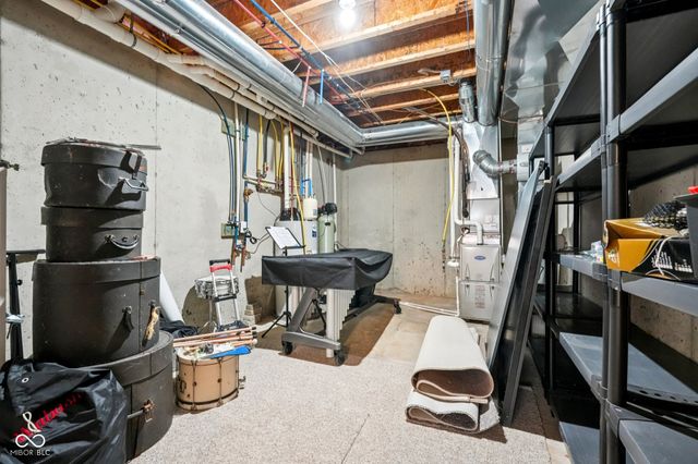 6121 Pine Bluff Drive, Avon, IN 46123