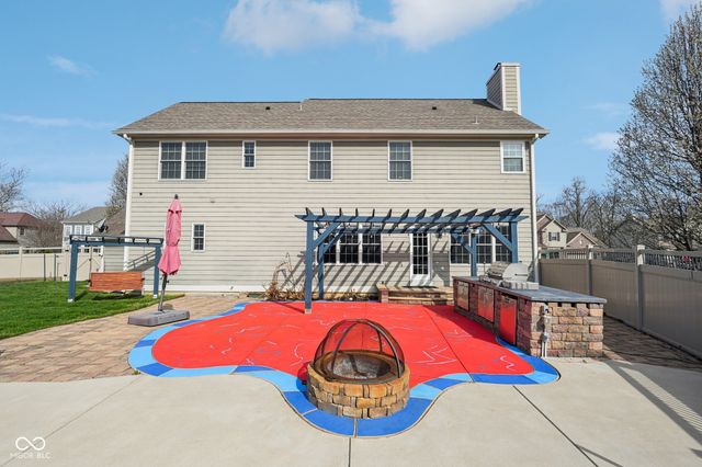 6121 Pine Bluff Drive, Avon, IN 46123