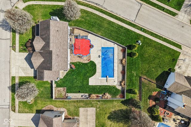 6121 Pine Bluff Drive, Avon, IN 46123