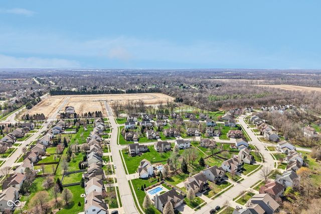 6121 Pine Bluff Drive, Avon, IN 46123