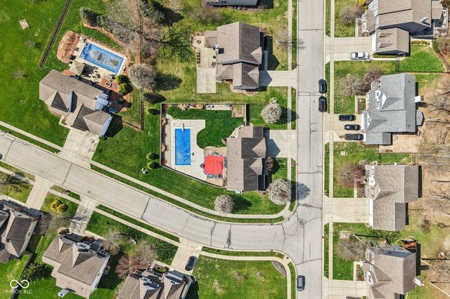 6121 Pine Bluff Drive, Avon, IN 46123