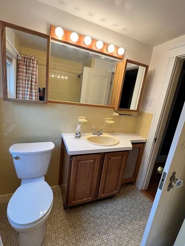 46 Richardson Road, Lynn, MA 01904