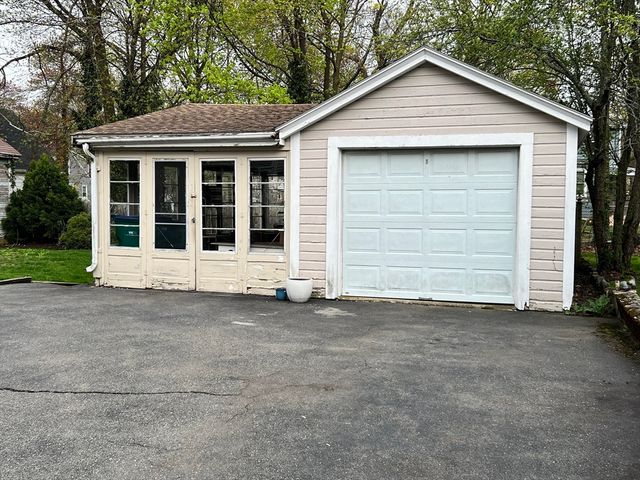 46 Richardson Road, Lynn, MA 01904