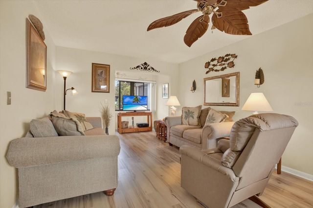 2750 E BAY DRIVE 12E, Largo, FL 33771