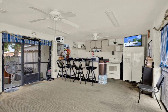 2750 E BAY DRIVE 12E, Largo, FL 33771