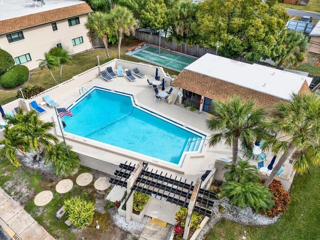 2750 E BAY DRIVE 12E, Largo, FL 33771