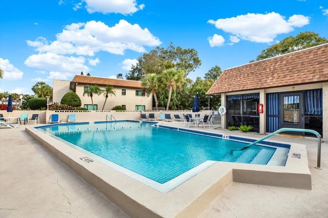 2750 E BAY DRIVE 12E, Largo, FL 33771