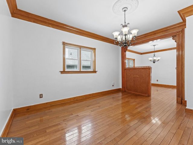 245 S LOGAN AVE, Audubon, NJ 08106