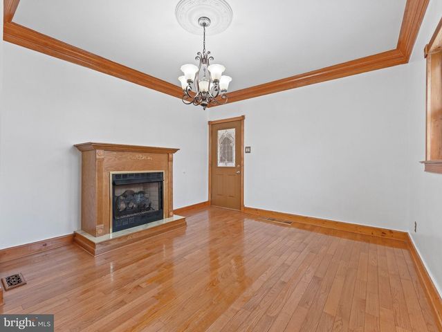 245 S LOGAN AVE, Audubon, NJ 08106