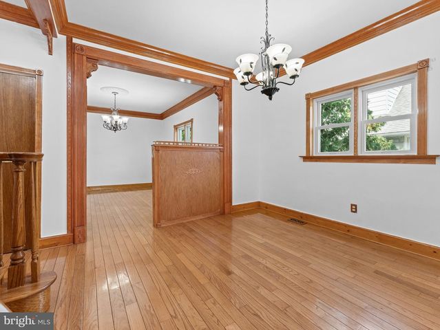 245 S LOGAN AVE, Audubon, NJ 08106