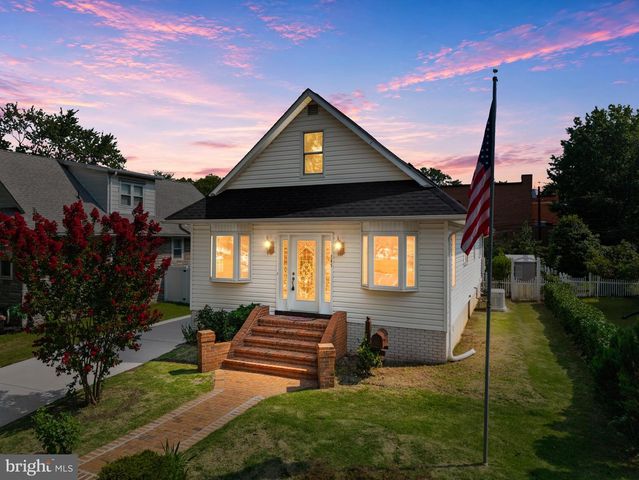 245 S LOGAN AVE, Audubon, NJ 08106