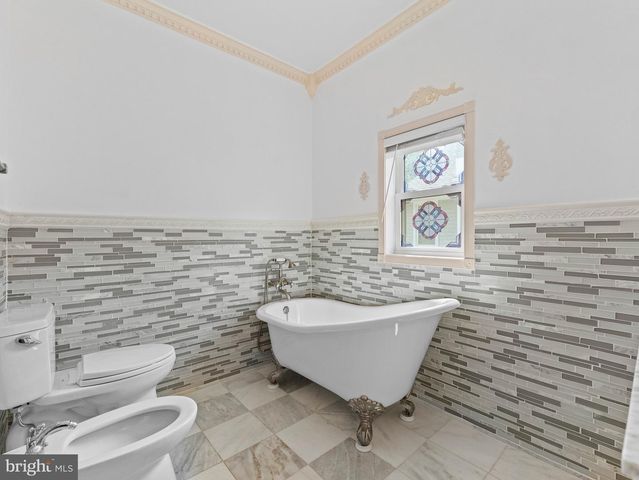 245 S LOGAN AVE, Audubon, NJ 08106