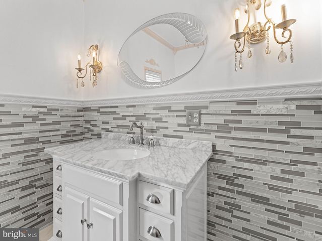 245 S LOGAN AVE, Audubon, NJ 08106
