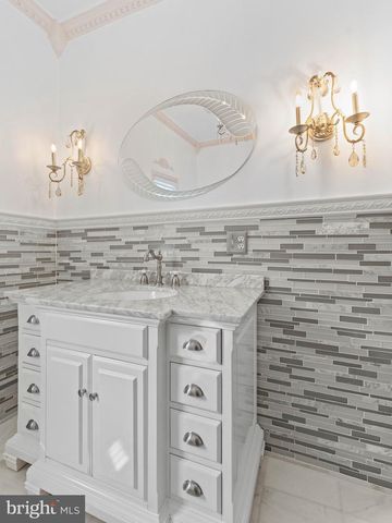 245 S LOGAN AVE, Audubon, NJ 08106