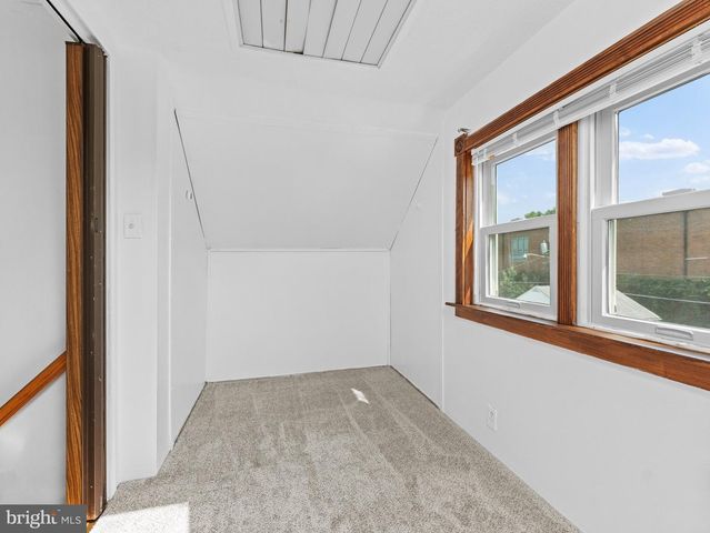 245 S LOGAN AVE, Audubon, NJ 08106
