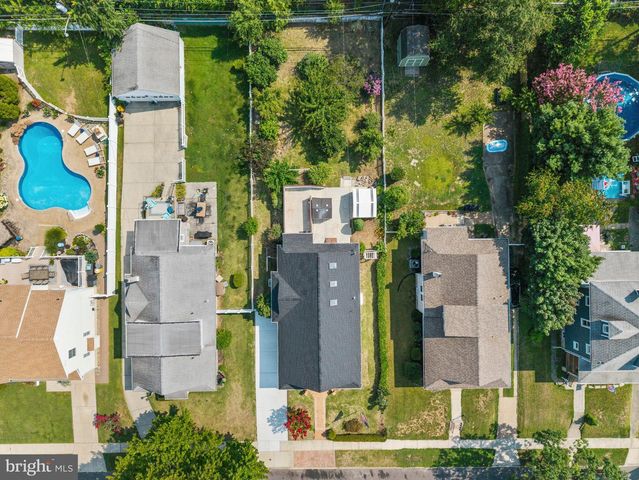 245 S LOGAN AVE, Audubon, NJ 08106