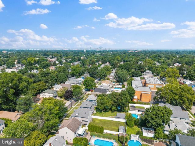 245 S LOGAN AVE, Audubon, NJ 08106